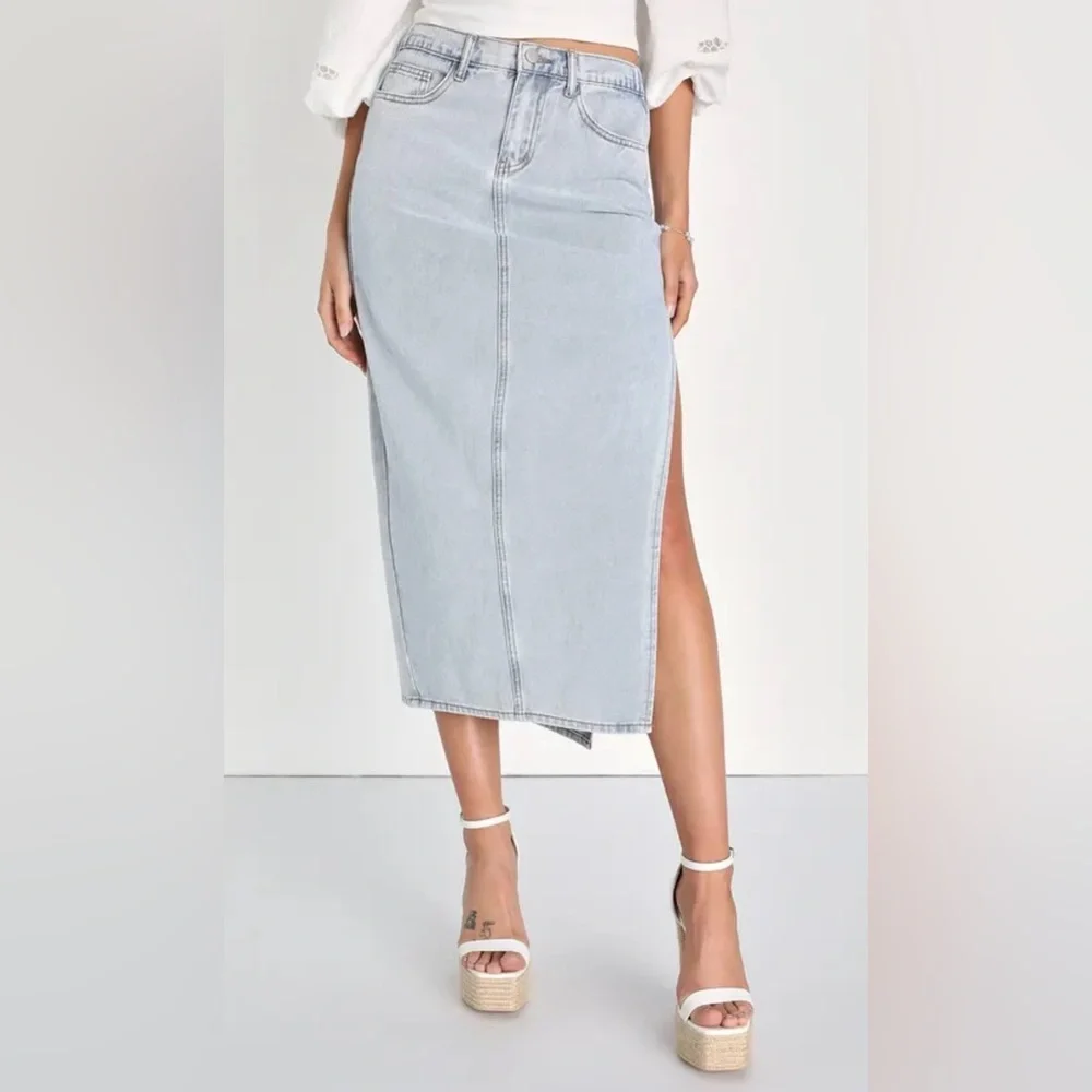 NEW w/Tag (NWT) Lulus Exceptionally Cool Light Wash High-Rise Denim Midi Skirt - Picture 4 of 5